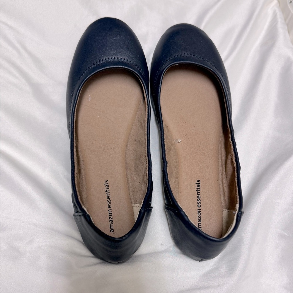 Brand New w/o tags - Amazon Navy Foe Leather Ballet Work Flats